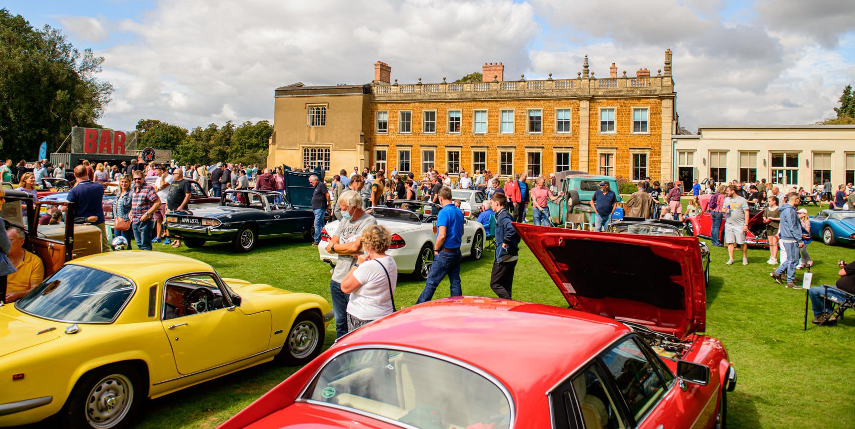 Delapre Abbey Car Show